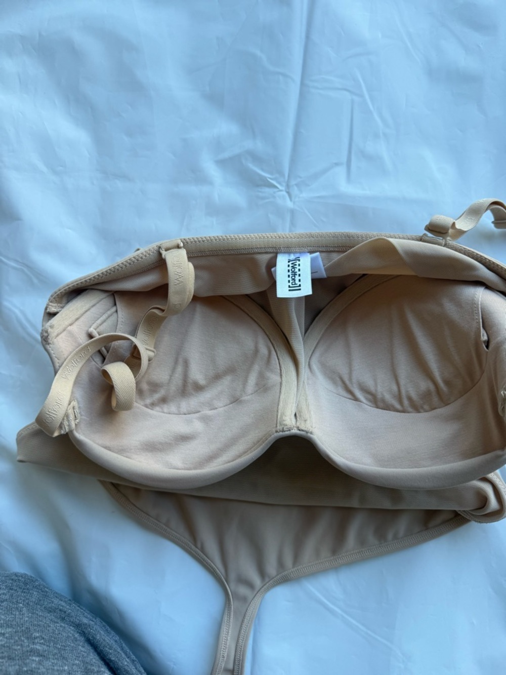 Wolford Nude Mat de Luxe Forming Bodysuit Shapewear - Picture 9 of 12
